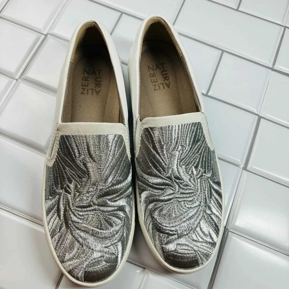 Naturalizer Marianne 4 Sneakers White‎ Silver 8.5W